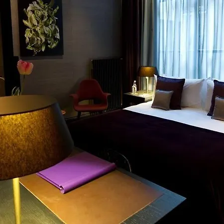Canal House 4*