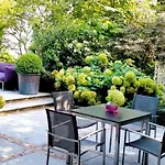 Hotel Canal House 4*