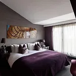 Canal House Hotel