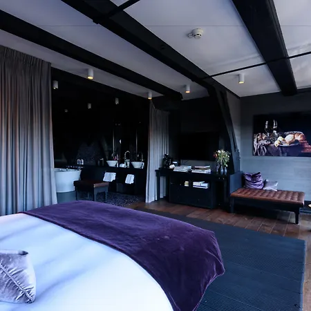 Canal House Hotell