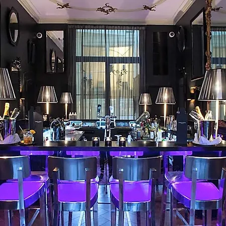 Canal House Hotell 4*