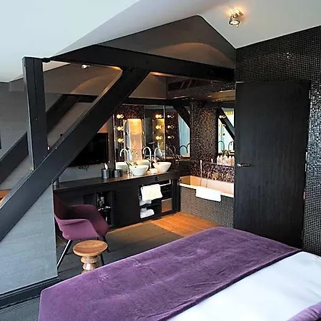 Hotell Canal House 4*