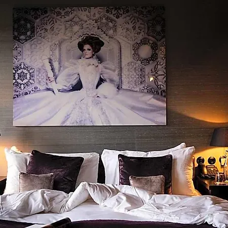 Canal House Hotell