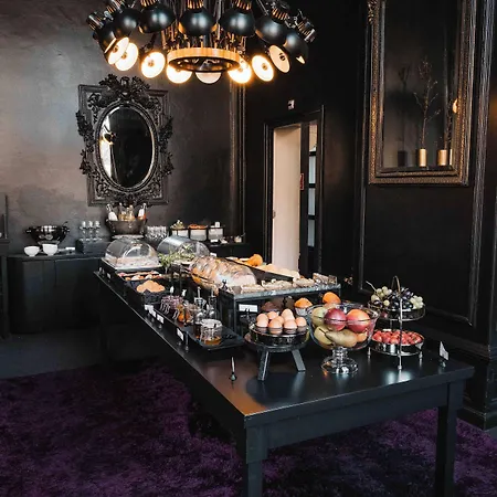Hotell Canal House 4*