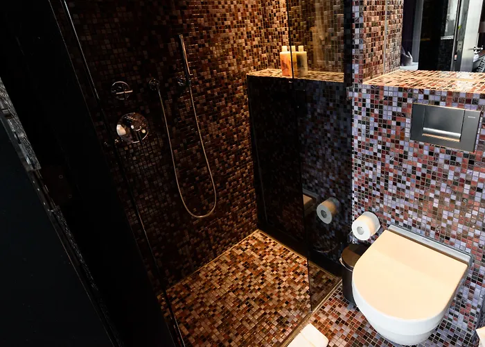 Hotel Canal House 4*