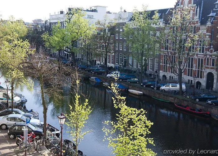 Canal House Hotel 4*