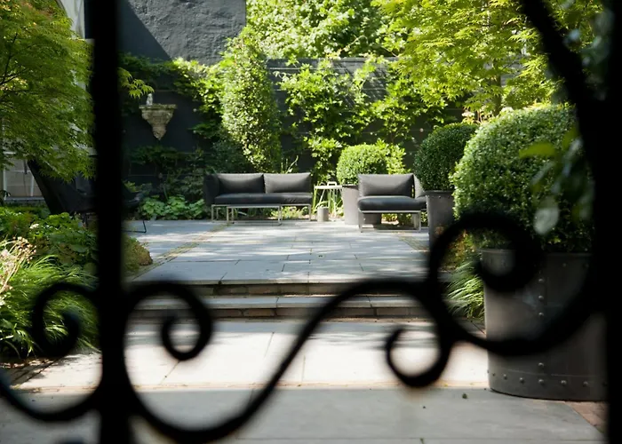 Canal House Hotel 4*