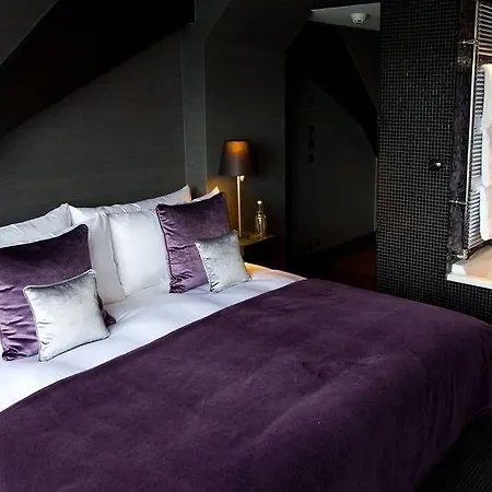 Canal House Hotel