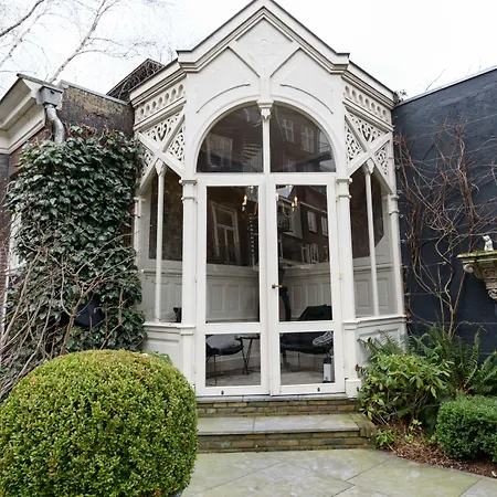 Hotel Canal House